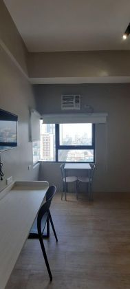 Fully Furnished unit at Space Taft