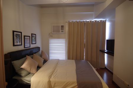 Furnished Studio in Paseo De Roces Makati CBD near PB Com