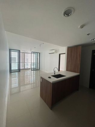 A Luxe Modern 2 Bedroom Condo near Naia Kosher Friendly