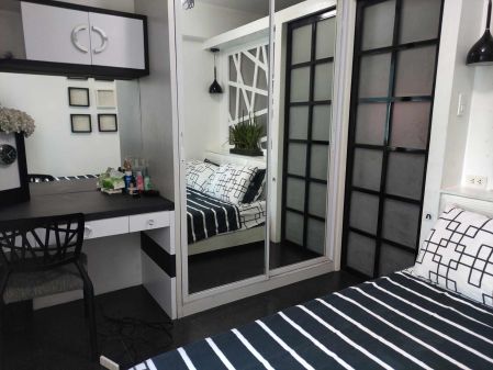 Fully Furnished 1BR at MPlace South Triangle QC