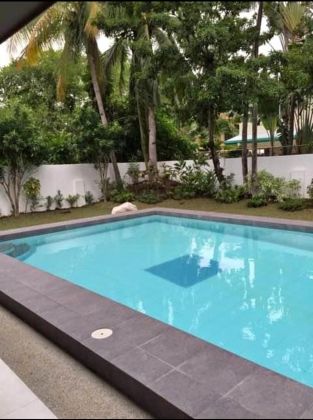 House and Lot with Swimming Pool for Rent in Ayala Alabang Villag