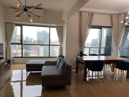 Artistic Overlooking 2BR in Shang Salcedo Place at Makati 