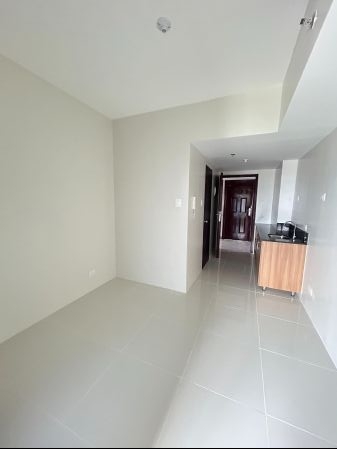 1 Bedroom Unfurnished for Rent in Ridgewood Towers Premier