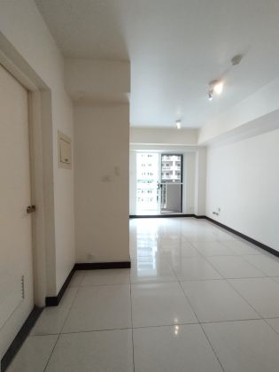 Unfurnished 2 Bedroom Unit at Lumiere Residences for Rent