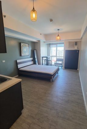 Nicely Furnished Studio at The Senta in Legazpi Village Makati