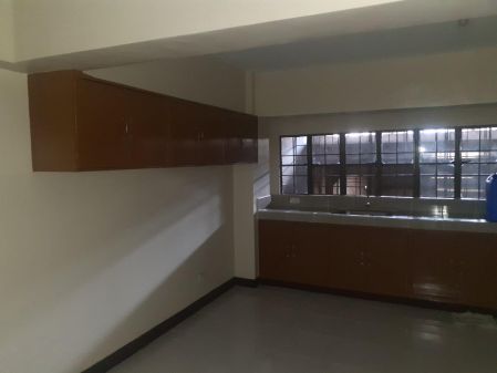 Unfurnished 3 Bedroom Unit at East Grace Park for Rent