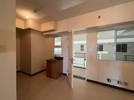 Semi Furnished 2BR for Rent in The Orabella Quezon City