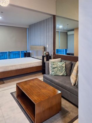 For Rent 1BR Fully Furnished Unit in One Uptown Residence Bgc