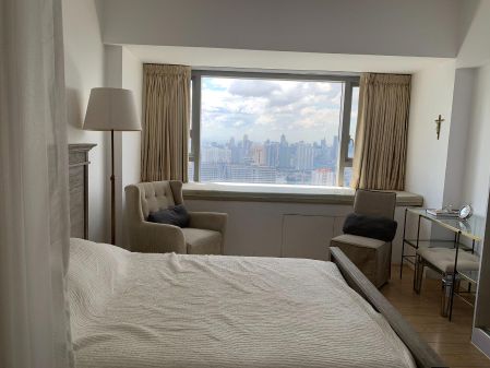 Fully Furnished Studio in One Shangri-La Place Mandaluyong