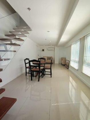 For Rent Semi Furnished 2BR Unit in BGC