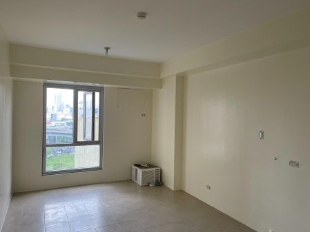 Studio Condo at Avida Towers San Lorenzo Unfurnished