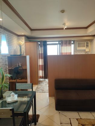 Fully Furnished Studio Unit in Paseo Parkview Suites