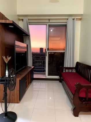 1 Bedroom Unit in Zinnia Towers South Tower QC