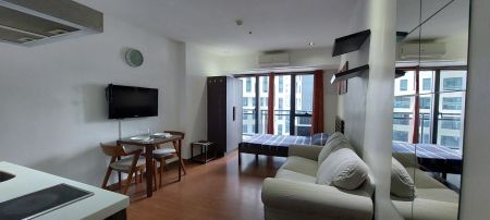 Nicely Furnished Studio Unit in Knightsbridge Residences Makati  