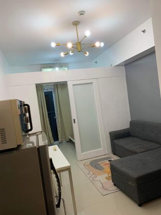 Fully Furnished 1 Bedroom with balcony Unit at Jazz Residences fo