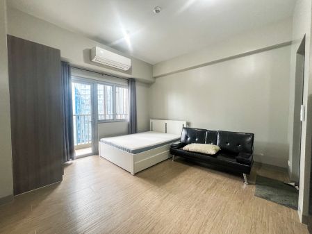 Fully Furnished Studio Unit in The Ellis Salcedo Makati