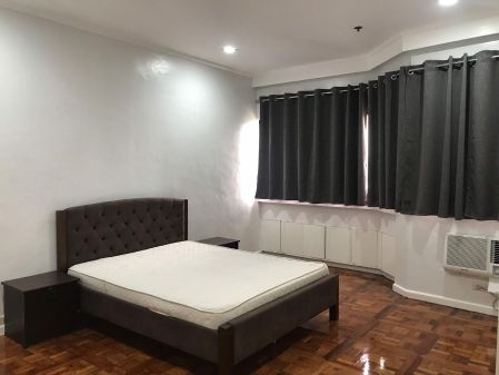 Fully Furnished 2 Bedroom Unit at Echelon Tower Condominium