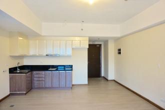 Studio Bare for Rent in Venice Luxury Residences Mckinley