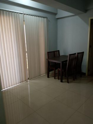 1 Bedroom Unit with Balcony in El Jardin del Presidente 2