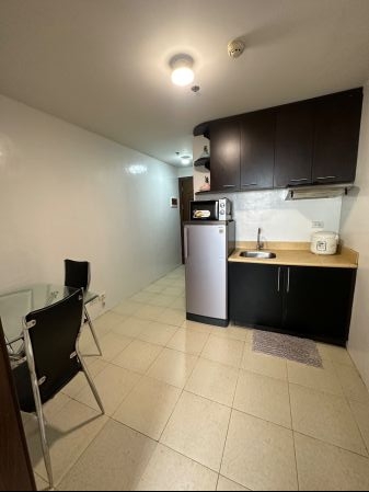 Ridgewood C5 Furnished across McKinley