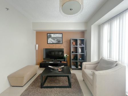 Well Furnished 1 Bedroom Unit For Rent in Greenbelt Chancellor Le