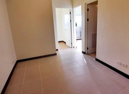 2 bedroom unfurnished newly turned over  in Brixton Place Pasig n