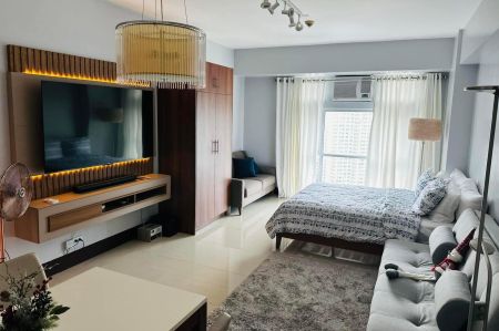 Nice Studio Unit for Rent in Greenbelt Excelsior Makati