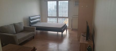 Studio furnished n Lerato Makati near Ayala Avenue