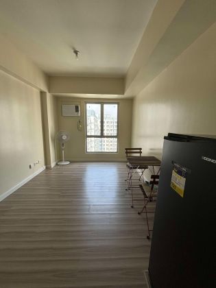 Studio Unit for Rent in Arca South for Rent Vireo Tower 3