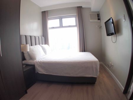 1 Bedroom with Balcony at A Venue Residence Makati