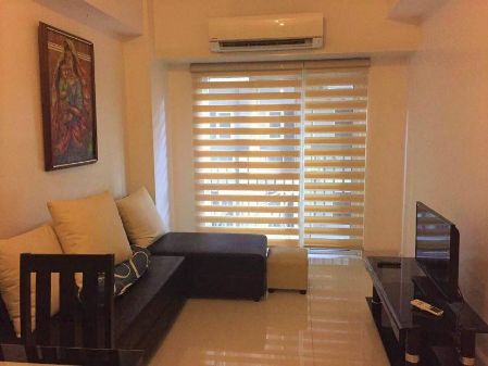 Fully Furnished 2 Bedroom Unit in Signa Residences Salcedo Newly 