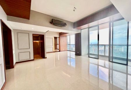 Bi Level Penthouse with View Deck at One Shangrila Place