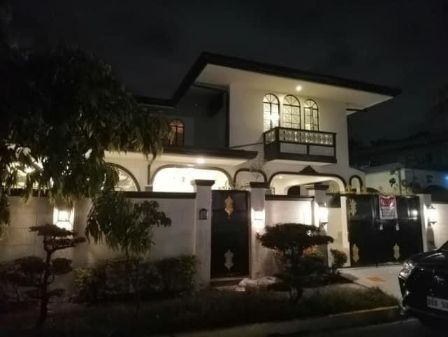 Well Maintained 4BR House in Magallanes Village Makati