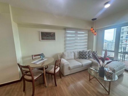 Fully Furnished 2 Bedroom Unit at Solinea for Rent