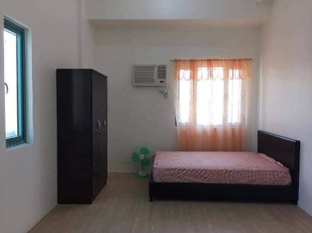 Semi Furnished Studio for Rent in Shine Residences Pasig 