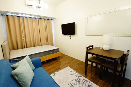 Fully Furnished Studio Unit in Air Residences Makati  4128