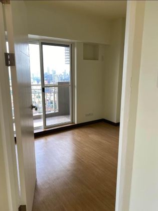 Unfurnished 3BR for Rent in Brixton Place Pasig