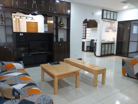 5 Bedroom House for Rent in Angela Village Talon 4  Las Pinas