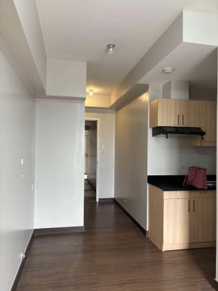 1 Bedroom Unfurnished Unit near La Salle Taft