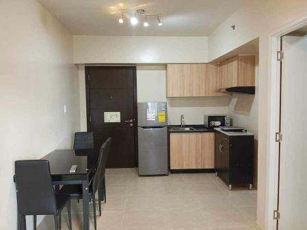 1BR Unit for Rent in Fully Furnished at Avida Turf