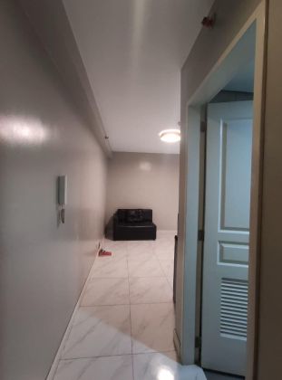 Fully Furnished 1 Bedroom Unit at Monarch Parksuites for Rent