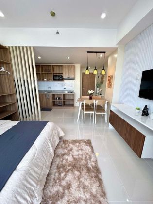 Designer Condo near Mactan Newtown