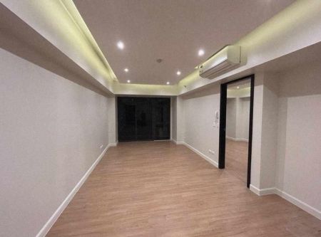 Astonishing Unfurnished Bare 1BR Unit at Alveo High Park Vertis