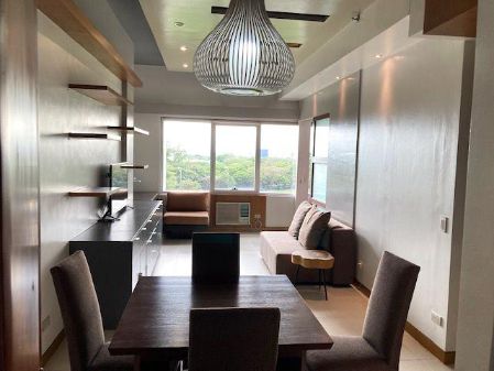 Fairways Tower 1 Bedroom Condo Unit for Rent 0112