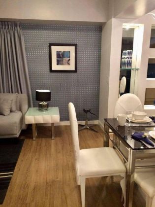 2BR for Rent Fully Furnished with Balcony in Two Serendra BGC