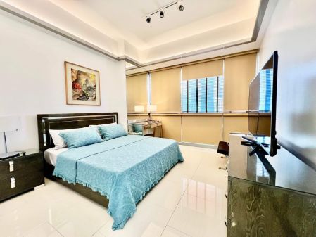 Fully Furnished 3 Bedroom Unit at One Shangrila Place for Rent