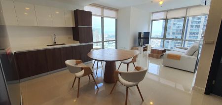 For Rent  1 BR Corner Unit in West Gallery Place for 120k month 