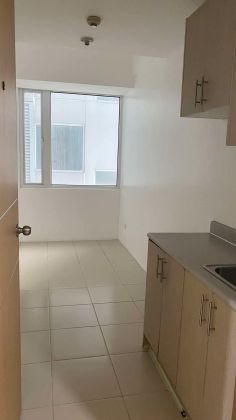 Unfurnished Studio Unit at University Tower 2 for Rent