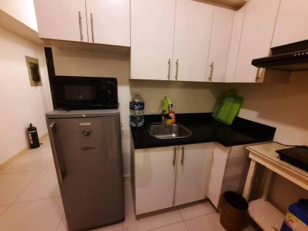 Furnished studio unit at Lerato Tower 1