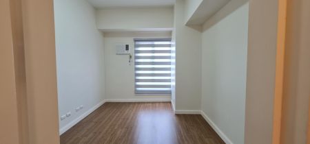 Semi Furnished 2BR for Rent in The Vantage at Kapitolyo Pasig